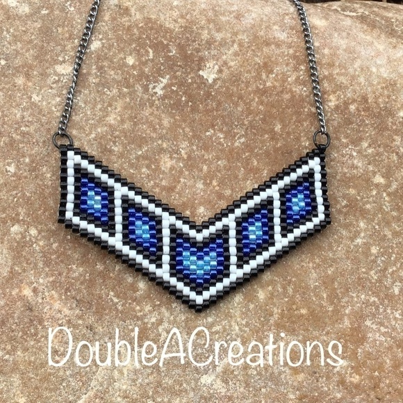 BLUE Diamond Beaded Necklace, Handmade - Picture 4 of 9